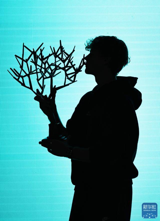 竞彩世界杯-网球丨巴黎大师赛：辛纳夺冠